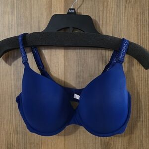 3 Victoria's Secret Bras